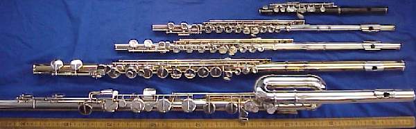 Embouchures aligned: C piccolo, Eb flute, C flute, G alto flute, C bass flute